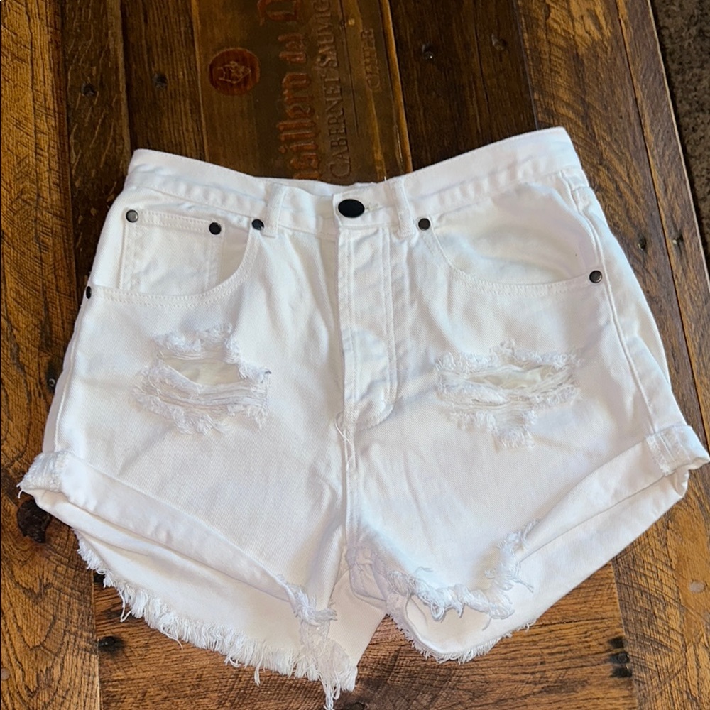 Tobi Distressed Jean Shorts High-Waisted